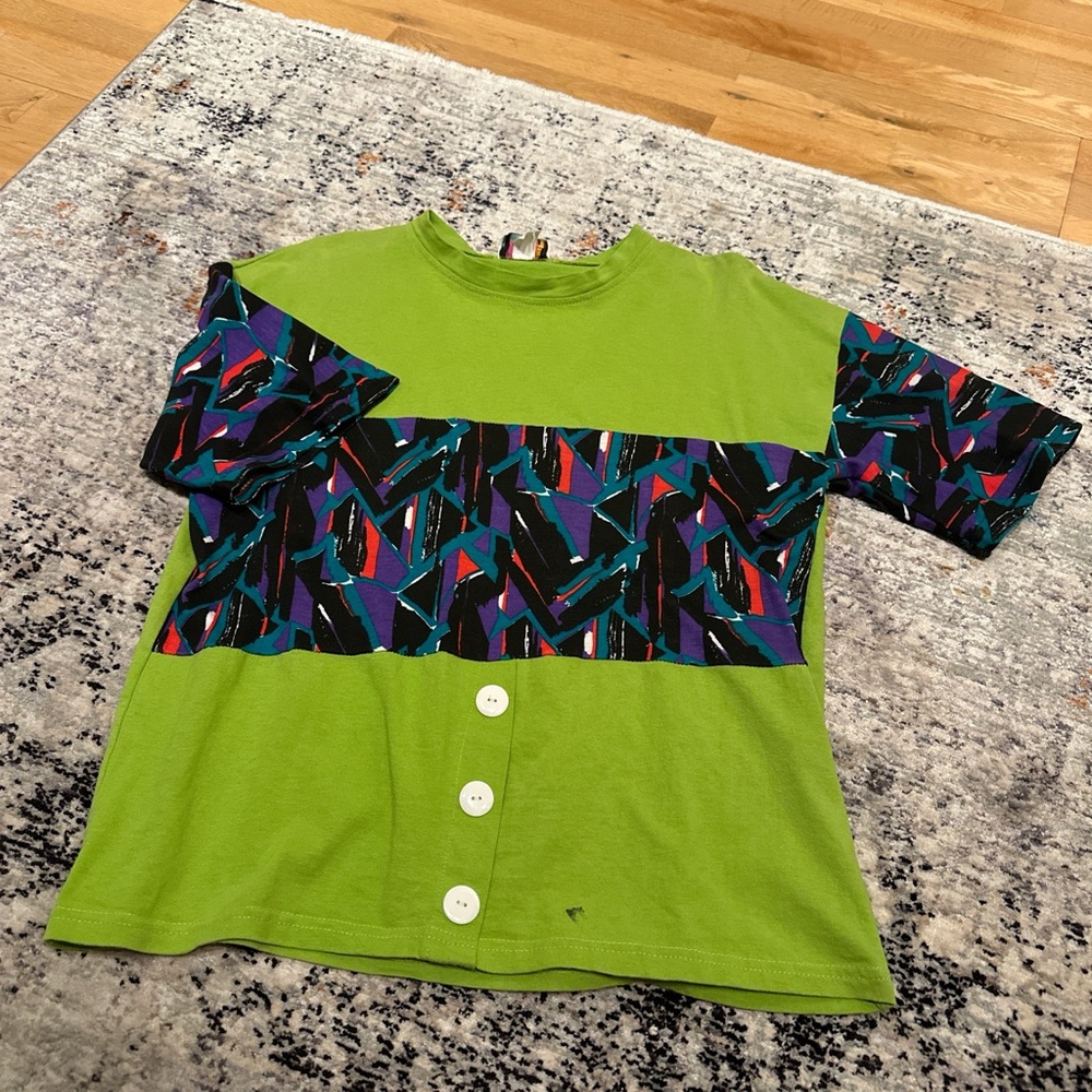 Vibrant Green Shirt with Patterned Sleeves! Hippie